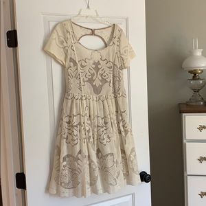 Cream lace dress by Plenty